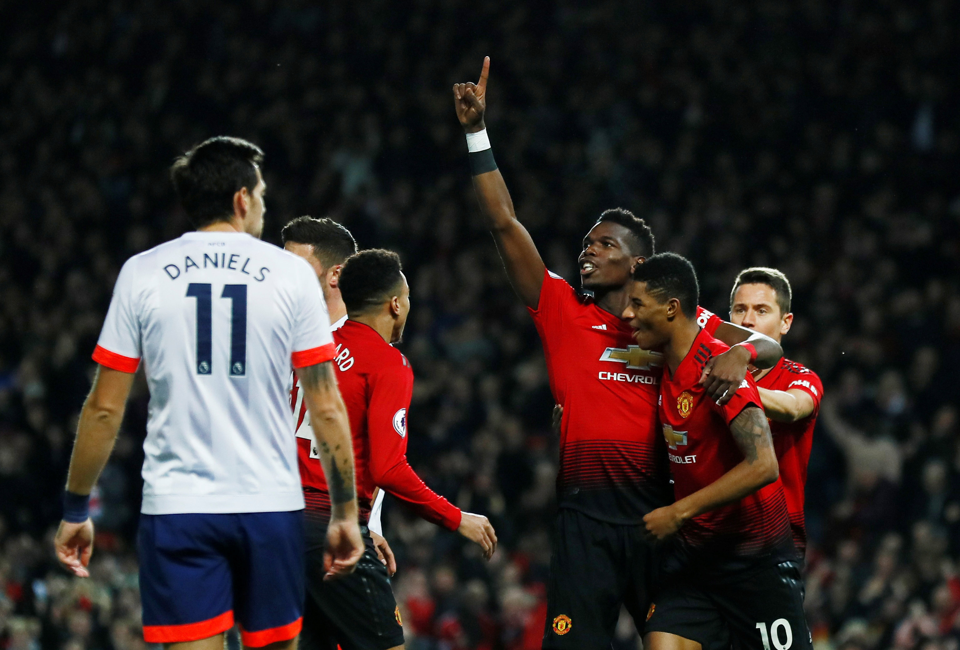 便佔據了場 便佔據了場